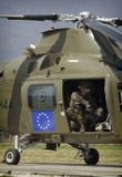 Militair in EU-helikopter