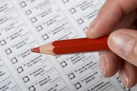 Een stembiljet en rood potlood