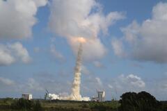 Launch of Ariane 5 ES in Kourou, with the participation of Maroš Å efčovič, Vice-President of the EC, and Elżbieta Bieńkowska, Member of the EC