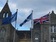 Europese, Schotse vlaggen naast vlag Verenigd Koninkrijk