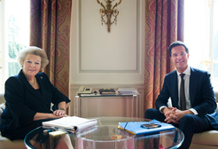 Beatrix en Mark Rutte samen aan tafel - Foto Flickr Mark Rutte