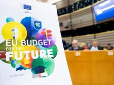 Wit bord met de tekst "EU Budget for the future"