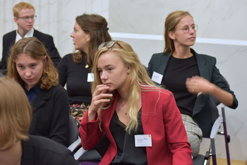 Foto's Eerste dag Algemene Vergaderingen van het Model European Parliament Nederland 2019