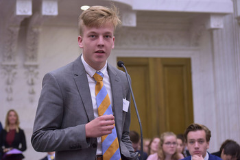 Foto's Eerste dag Algemene Vergaderingen van het Model European Parliament Nederland 2019