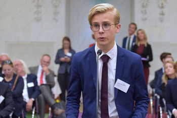 Foto's Eerste dag Algemene Vergaderingen van het Model European Parliament Nederland 2019