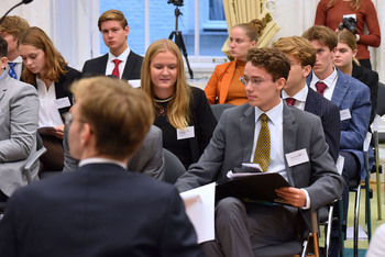 Foto's Eerste dag Algemene Vergaderingen van het Model European Parliament Nederland 2019