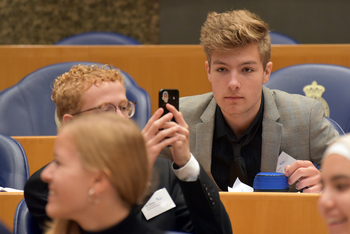 Foto's Tweede dag Algemene Vergaderingen van het Model European Parliament Nederland 2019