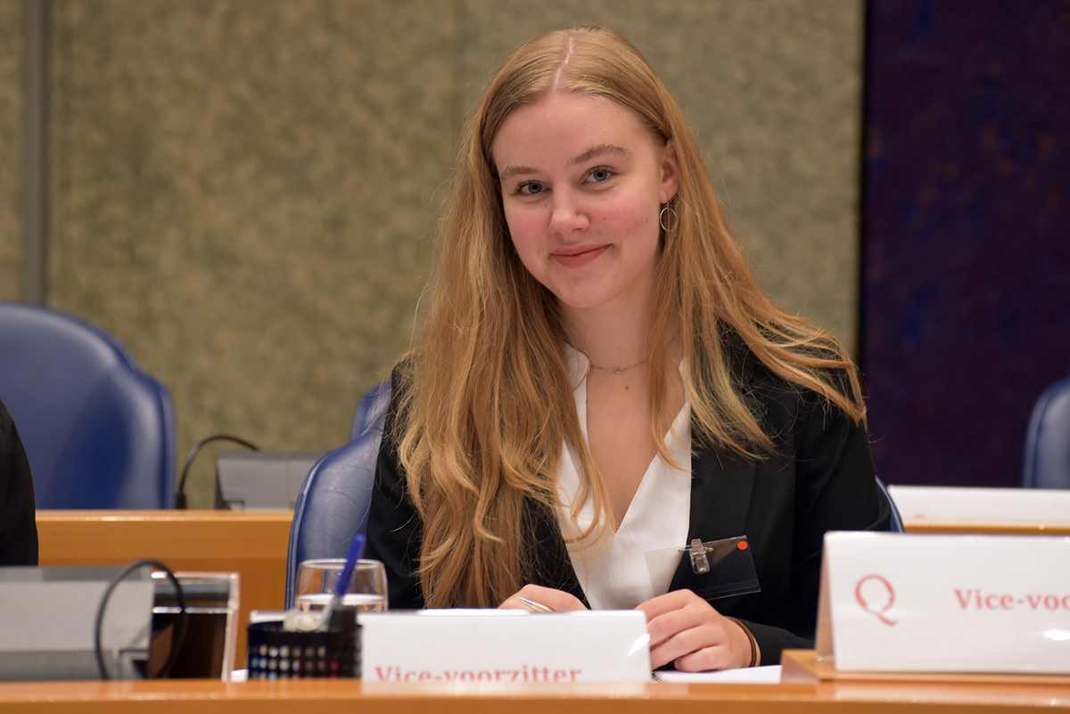 Foto's Tweede dag Algemene Vergaderingen van het Model European Parliament Nederland 2019