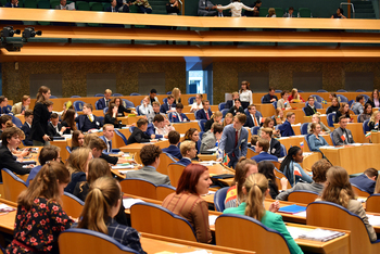 Foto's Tweede dag Algemene Vergaderingen van het Model European Parliament Nederland 2019