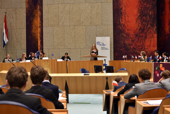 Foto's Tweede dag Algemene Vergaderingen van het Model European Parliament Nederland 2019