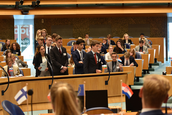 Foto's Tweede dag Algemene Vergaderingen van het Model European Parliament Nederland 2019