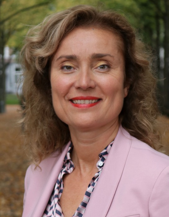 V.A. (Vera)  Bergkamp