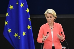 Ursula von der Leyen at the podium