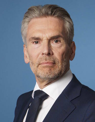 H.W.M. (Dick)  Schoof
